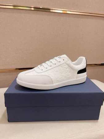 工厂价 迪奥 Dior 新款休闲运动风男鞋，全新春夏季款设计，完美做工，系带款打造装柜品质，鞋面：进口头层牛皮，羊皮内里柔软舒适，超轻tpu耐磨大底、简约、百搭 - 点击图像关闭