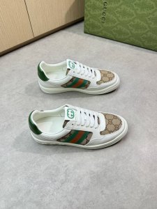 gucci 古驰 -高端品质 原单休闲运动板鞋 -鞋面：纳帕小牛皮、品牌高丝光品牌图腾帆布、鞋身车缝品牌织带、鞋舌.后跟；丝印品牌Logo图腾 -内里：水染牛皮