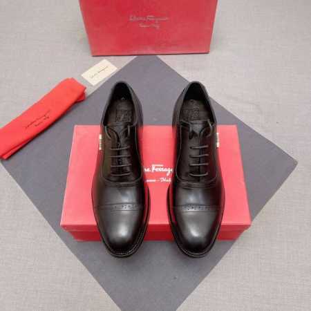 Ferragamo 菲拉格慕男士皮鞋顶级代购原单货、原版进口牛皮 进口羊皮内里羊皮垫脚、原版大底！Size：38-44 编号0117 - 点击图像关闭