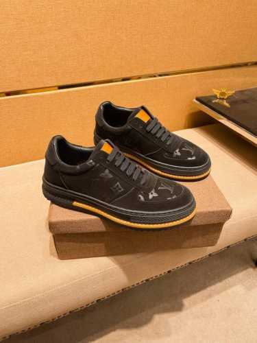 工厂p批 Lv 路易威登 男鞋高端品牌 官网1：1最新力作：鞋面采用意大利进口头层牛皮搭配舒适透气内里原版防滑耐磨大底制作，让行走更加便捷舒适！独家新款，惊世之