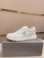 工厂p价 高版本 新款prada 普拉达 高帮同步上市 新款男鞋 面料精选发防水科技布 头层牛皮内里 原版开模防滑橡胶大底 精美线条 简约大气 上脚舒服上挡次