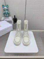 皮里 毛里 24ssDior迪奥秋冬走秀款工装中筒靴 超多明星网红种草 意大利进口原版五金扣经过多重工序 用无可比拟的精湛工艺制作完成原版开模 跟高3.5CM