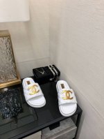 出厂价 顶级 品质 .小香2024春夏蜜儿拖鞋 油蜡皮鞋面 混种羊皮内里 垫脚 水台 大底原版1比1开模 Size：35-41 41定做不退换 原版包装配套