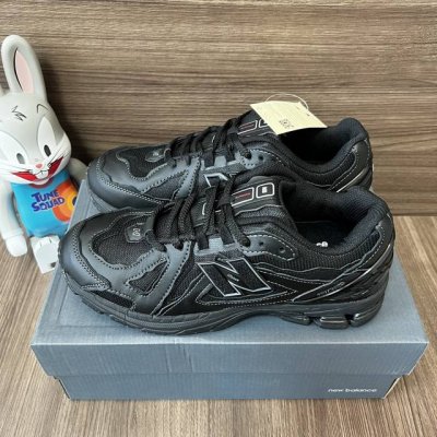 顶级版本New Balance Nb 1906R Urbancore 潮流复古透气品牌专供轻便低帮跑步鞋男女同款。 码数:36-45码。 全套得物包装：毒卡 毒