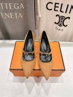 高版本出厂 Hermes 爱马仕Ss25 New Arrival～H家2025新款尖头高跟鞋单鞋 包裹感很好，舒适度满分显得脚型秀气舒展！精致细节，舒适百搭！