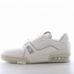 橙子出厂价P Louis Vuitton 路易威登 Lv Trainer 情侣款运动鞋板鞋 休闲复古篮球鞋 从复古篮球鞋汲取灵感，打造备受青睐的 Lv Trai