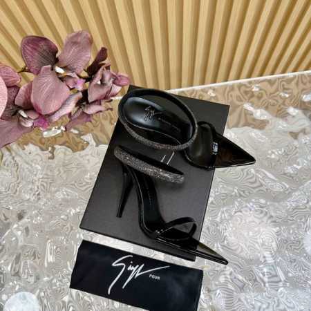 独家新款首发 Giuseppe Zanotti SS2024夏季新品！ 全新春夏系列水钻高跟凉鞋 ！ 尖头高跟拖鞋淡淡的夏日里怎么少得了一双仙女鞋 各种小裙子搭 - 点击图像关闭