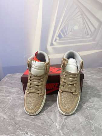 2024走秀新款 顶级品质Air Jordan 代购级 唯独一款不掉钻的满钻鞋，耐克乔一钻石鞋让鞋迷大开眼界，各种意想不到的设计创意，钻石配色方案给大家带来了很 - 点击图像关闭