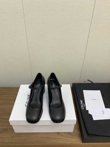 Celine 24 赛琳 厚底 乐福鞋系列休闲小皮鞋 超级超级无敌火爆的一个款这款我们家每个版面的五金扣都要开模1:1定制！大小质感与原版完全一致鞋面材质采用进
