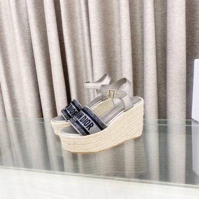 迪奥 Dior 2025春夏新款 Ivieta Dway 厚底脚环绑带拼色女鞋 Cd字母Logo立体刺绣草编坡跟圆头露趾凉鞋 材质:鞋面进口电绣高温水溶棉质科技