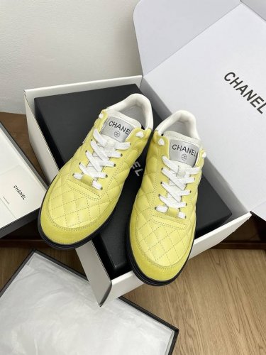 飞机盒10 Chanel 新款棒球鞋香家隐藏款网球鞋！ 纯Yuan小羊皮超级软，大大的鞋舌是这款鞋的灵魂！整鞋纯Yuan渠道材料！Du家Zp私模大底！ 鞋面：鞋