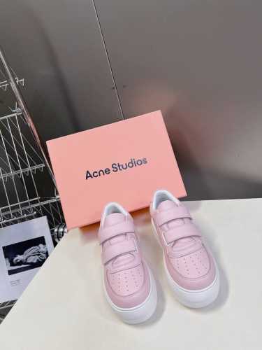 Acne Studios 24Ss 最新厚底休闲魔术贴笑脸小白鞋渠道牛货！莞货 难得一见的好货！ 最受欢迎的单品当属小白鞋，可以搭配出n种风格，无论你想扮成帅气