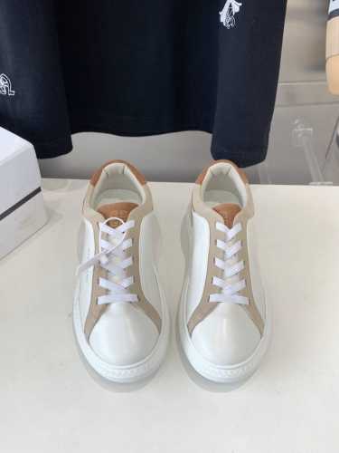出厂价 GIVENCH春季新款黑马单品,海内外时尚博主纷纷上脚大秀，火遍海内外社交平台，时尚达人必入款，重金开模打造匠心工艺，精准还原每个细节 原版开发全网最高