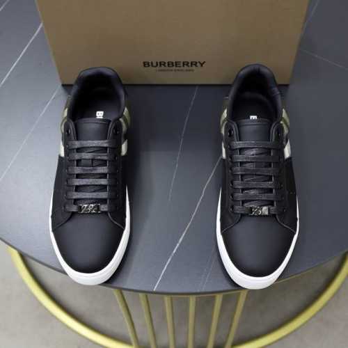 牛里 Burberry巴宝莉 经典低帮滑板套脚鞋｜进口牛皮搭配经典格纹布料｜舒适透气内里｜原版大底｜做工精细穿着舒适 Size：38-44 45定做