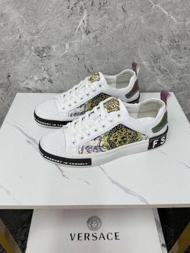 Versace-范思哲 专柜品质 采用进口原版面料，高端大气 特色设计 做工精细 耐磨橡胶防滑原版大底 尺码 Size :38-44 45定做不退换 X2