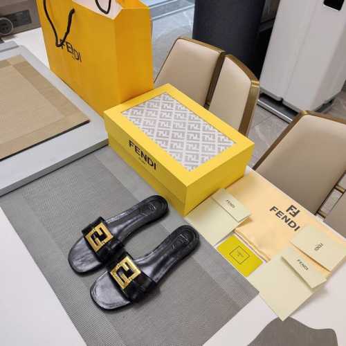 金属折叠扣凉鞋系列”Fendi顶级版 2025官方VIP 限量级高配版抽屉包装 认清包装高配版本，低端勿比。芬迪.25春夏季走秀主推系列，新品上线，芬迪金属脚链