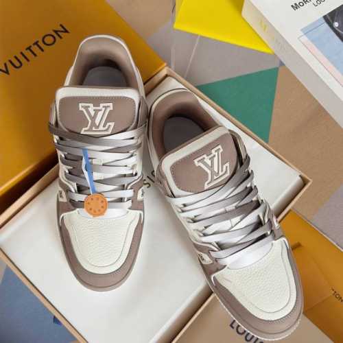 顶级版本：情侣款 LV TARINE路易威登 驴牌 L家 情侣款 丹宁牛仔布 休闲 运动鞋 滑板鞋 原版购入开发 做货 本款 LV Trainer 运动鞋以 D