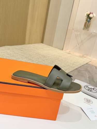 爱马仕Hermes，真皮大底 出厂价 顶级版本！原版开发 鞋面：牛皮 内里垫脚 羊皮 大底：意大利真皮大底 码数：34-43注 34 41 42 43 码定做
