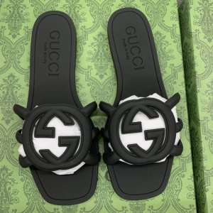 橙子出厂价p gucci 古驰春夏新款 沙滩果冻鞋 镂空拖鞋 凉拖 原版开模经典双G鞋面 原版开模橡胶注塑一体成型 双层组合大底 码数 35-42