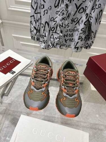 冲量价: 顶级版本Gucci Ripple新款波浪鞋购入原版1比1开发脚感轻盈舒适配有全套航空包装码数35-45