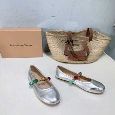 高品质出厂 ！小众潮牌Gianvito Rossi25Ss春夏新款罗西Gr宝石芭蕾舞鞋平底玛丽珍单鞋！ 异域风情满满的宝石，像一串手串，串戴在脚上，皮质超级柔软 - 点击图像关闭