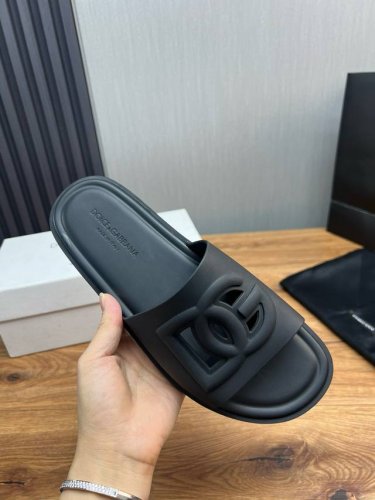 工厂价 Dolce & Gabbana Dg 官网同步新款拖鞋时尚爆款:1独家开模独有的品牌风格logo鞋面原厂私模大底8-44 45订做不退换