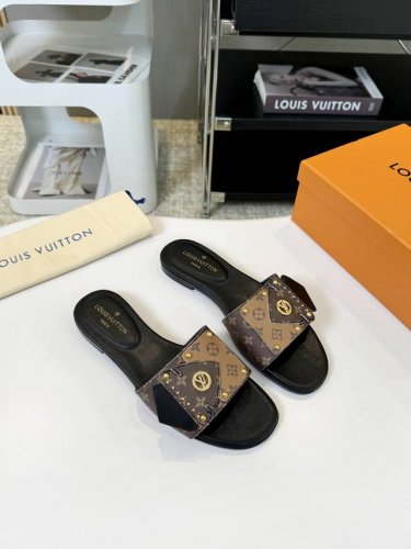 皮底+40 Louis Vuitton2025路易威登Lv 女士官网1:1编织 面料由拉菲草纯手工一针一针钩织而成 时髦丽人逛街 聚会 度假 超舒适 码数 35