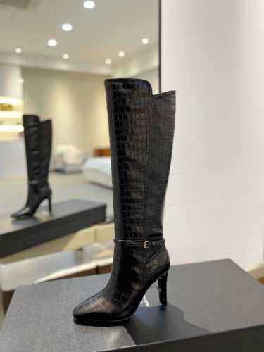 年度畅销款 圣罗兰 秋冬新款 圣罗兰 Saint Laurent0， 开始叫做Yves Saint Laurent 或 简 做YSL，是法国人伊夫 圣 罗伦 Y