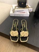 现货发售 *25 专柜 正品级 版本 官方目录 码数 35 36 37 38 39 34 40 41 需要定做跟客服 沟通 跟高:7.5Cm 5Cm 均配有意大
