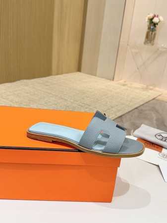 爱马仕Hermes，真皮大底 出厂价 顶级版本！原版开发 鞋面：牛皮 内里垫脚 羊皮 大底：意大利真皮大底 码数：34-43注 34 41 42 43 码定做 - 点击图像关闭