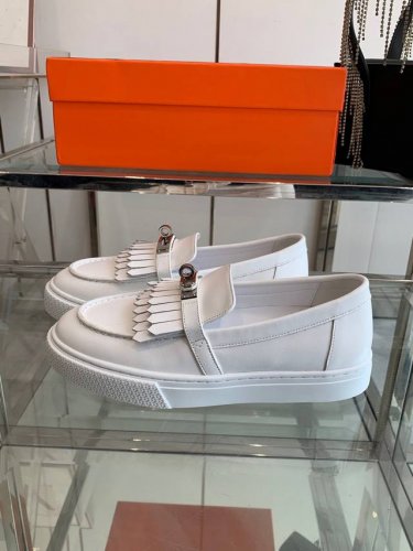 hermes 爱马仕 Game Kelly扣流苏乐福鞋 h家小牛皮休闲运动鞋 搭配功能性镀钯Kelly金属扣 女码:35-40 订做41