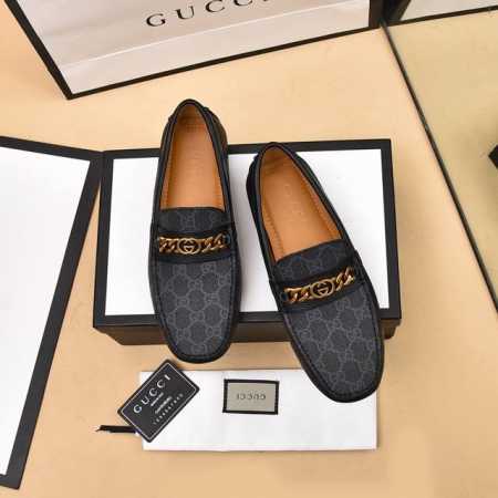 出厂价 羊里 Gucci* 顶级版本 古奇经典豆豆鞋！选用进口原版牛皮，内里头层舒适羊皮内里！原版耐磨橡胶大底！高品质精品！码数38-46 带鞋拨 布袋 卡片 - 点击图像关闭