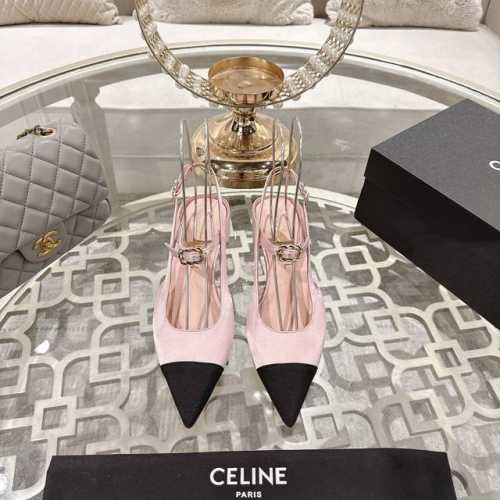 chanel 小香 25Ss早春新品 真丝缎面凉鞋系列 法式风情 真是美到心尖尖上啦 优雅又浪漫的仙女应该就是这样吧 极简的配色加上绸缎深入人心 无论搭配裙装还