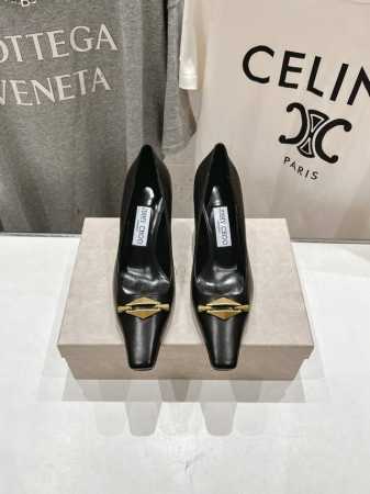 高版本出厂 JIMMY CHOO*｜JC 吉米周2025ss新款简约小方头猫跟高跟鞋单鞋 原版套楦，完美的线条，简约大气上脚显气质粗跟舒适百搭，还能拉长双腿显高 - 点击图像关闭