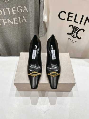 高版本出厂 JIMMY CHOO*｜JC 吉米周2025ss新款简约小方头猫跟高跟鞋单鞋 原版套楦，完美的线条，简约大气上脚显气质粗跟舒适百搭，还能拉长双腿显高
