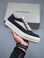 橙子出厂价 Rick Owens 欧文斯新款 复古厚底板鞋 休闲鞋运动鞋 暗黑系小白鞋 情侣款 原版购入开发 做货 掌握时尚的默契，采用全粒面小牛皮，散发出品质