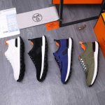 商品商标：Hermes 爱玛仕 休闲鞋 正码码数: 38-44 商品材料：精选 磨砂牛皮拼接网鞋面 透气网内里 牛皮鞋垫 橡胶大底