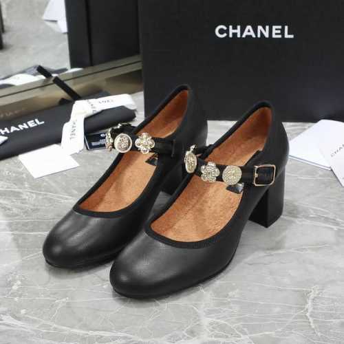 顶级版本 Chanel 香奈儿 秋冬新款手工复古金币玛丽珍高跟单鞋 材料面料：羊皮 大底：原版真皮大底 跟高：6.5cm 码数：35-41