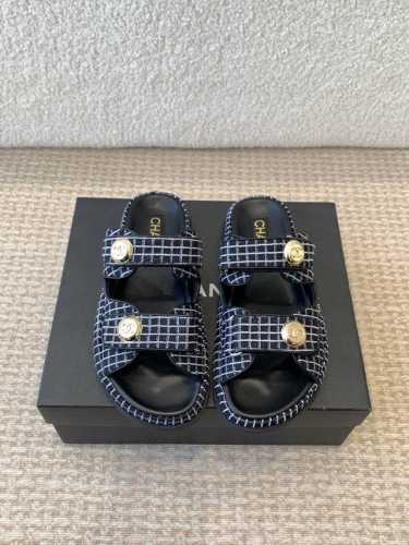 CHANEL 25ss 春夏沙滩拖鞋 凉鞋 系列 香奈儿 国内国外专柜断货王，找遍国内专柜心心念念终于到手第一眼开箱看到实物让我太惊讶了，太喜欢了呼吁闺蜜们组团