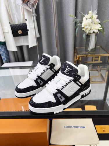 橙子出厂价p louis Vuitton 路易威登 Lv Trainer 情侣款运动鞋板鞋 休闲复古篮球鞋 米兰展走秀爆款 原版1 1开发复刻顶级鞋面进口丝绸牛