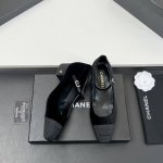 工厂价 顶级品质！Chanel 小香25C早春新品、高跟鞋 粗跟方头玛丽珍单鞋香奶奶家一贯的优雅名媛气质 高级感十足上脚非常nice～极简的配色深入人心~本年度