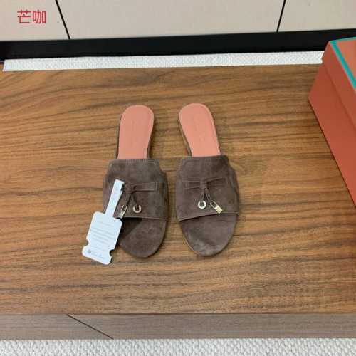 Loro Piana 羊京平底拖鞋。鞋面羊京，羊皮内里及垫脚。真皮中底，真皮包跟。进口真皮大底。码数：34-42 34、40、41、42定制不退换 批：
