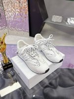 工厂P价P：380 2025迪奥系列新品这款 高版本 最新出炉 C ' Est 运动鞋彰显醒目而时尚的风范精心制作，鞋面3D打印设计风格搭配超级时尚，细节也增添
