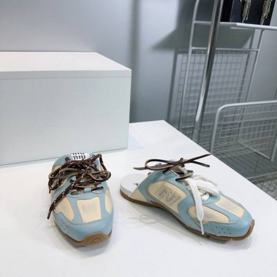 高品质出厂皮面360！顶级品质情侣款！Miumiu X New Balance 联名款Nb运动鞋包头半拖款休闲鞋！ Miu25春夏秀场爆出的这双与New Bal