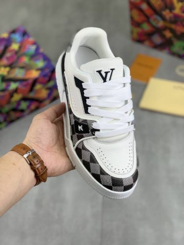 工厂P价P 实价 最新款颜色 高版本2025Louis*Vuitto* Lv Traine 走秀款Trainer 大底和面料私模 绝对下血本费心思的一款鞋子 自