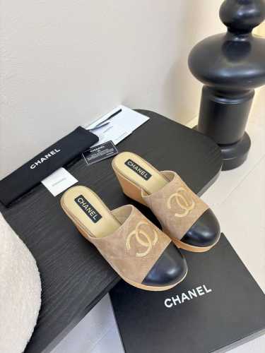 Chanel 25C新款坡跟半拖系列一脚蹬系列鞋面牛皮 内里羊皮 原版大底Size:35-39 40定