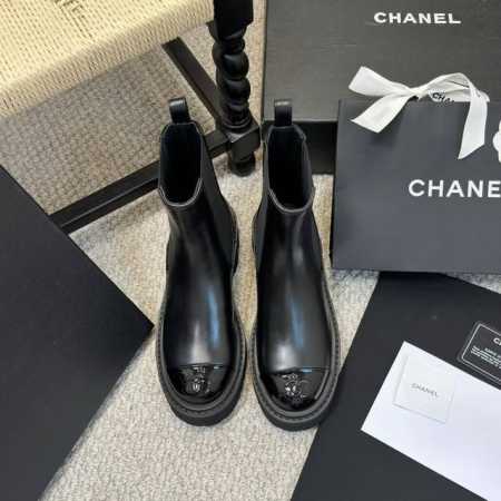 Chanel香奈儿 4B秋冬短靴 马丁靴 顶级版本 经典拼色完美搭配！ 真的超级有个性，是这款鞋子最大的亮点，醒目而不浮夸的设计，超日常超酷，无论搭配裤子卫衣或 - 点击图像关闭
