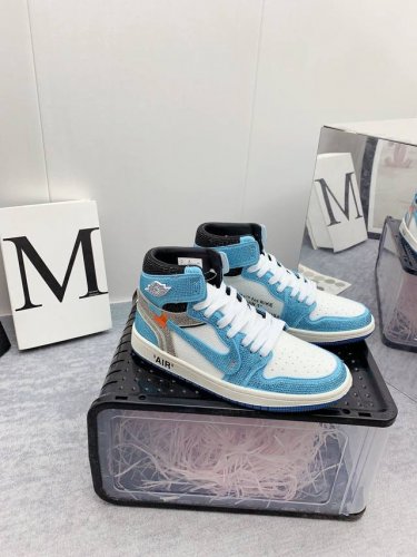 出590 顶级代购版Air Jordan 1 Mid不掉钻的钻鞋，耐克乔一钻石鞋让鞋迷大开眼界，各种意想不到的设计创意，钻石配色方案给大家带来了很多惊喜，隐匿于
