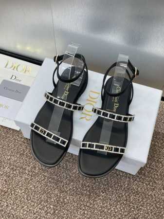 工厂p价p 迪奥 Dior 2025春夏最新款Attitude 拼色水晶凉鞋 Cd字母Logo五金扣平底交叉带露趾女鞋 材质：原版定制进口小牛皮 金属羊皮+水染 - 点击图像关闭