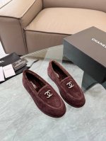 chanel 24ss 香奈儿 小香 玛丽珍 豆豆单鞋 早秋系列火爆上新，这一季香家小爆款！ 真的一眼爱了，经典拼色完美搭配！ 真的超级有个性，是这款鞋子最大的